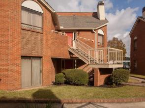 Cloverleaf Suites Baton Rouge