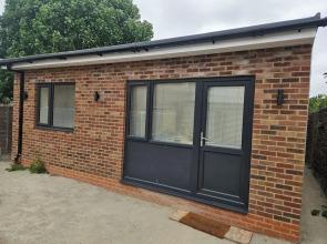 Modern 2-bedroom Apartment, Near Central London