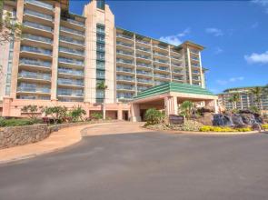 Honua Kai Hokulani 218 by RedAwning