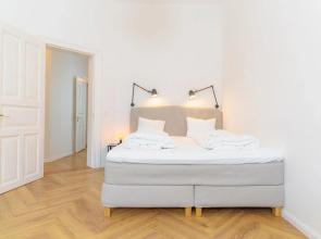 Hansekoje direkt an der Hafenspitze