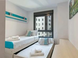 Stunning 2 Bed Apt, Sleeps 6 nr Adelfas