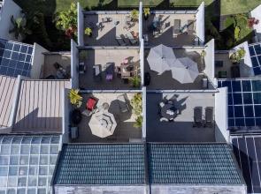 Pu'u Poa 303 2 Bedroom Condo by RedAwning