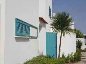 L&A Villa with Private heated Pool in Prainha