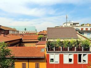 Hintown Chic & Boutique