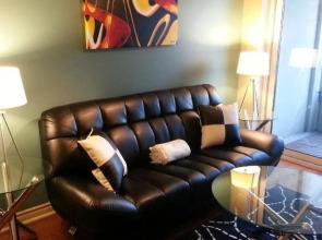 Royal Stays Suites - Blue Jays Way