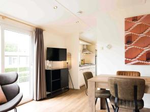 Nice chalet with microwave, Wageningen at 3.5 km.