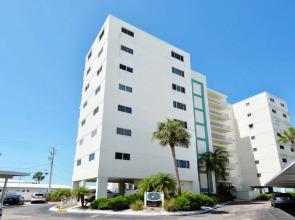 Jamaica Royale 604 - 2 Br Condo