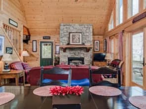 La Dolce Vita Cabin