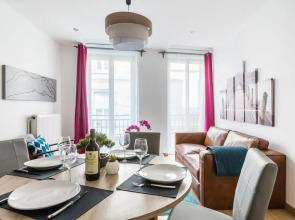 Cozy 3BR Apartment in Capucins, Bordeaux