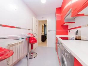 Deslumbrante Apto Barrio de Las Letras by Batuecas