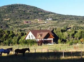 Woodland Farmhouse Inn Bed and Breakfast