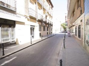 Dúplex con puerta a la calle cercano a Cuatro Caminos