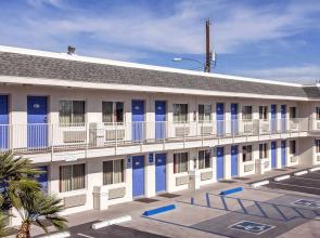 Motel 6 Phoenix, AZ - Airport - 24th Street