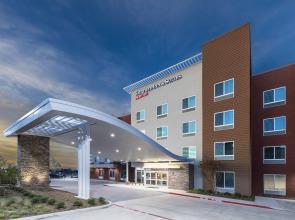 Fairfield Inn & Suites by Marriott Dallas Waxahachie