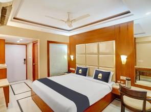 Townhouse OAK Hotel Vinnie