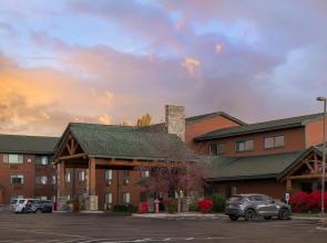 Best Western Plus McCall Lodge & Suites