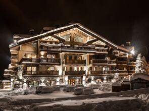 Manali Lodge  by Alpine Resorts