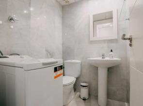 tuGuest Alhambra house