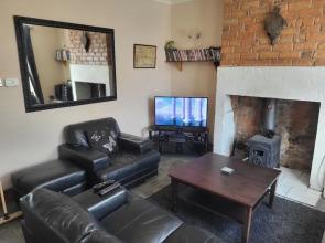 Charming Cottage Retreat in Chorley
