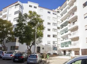 B17 - The Stunning Seaview Apartment