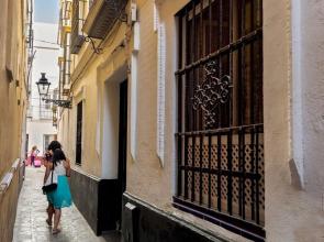 Genteel Home Lope de Rueda