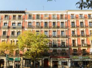Charming Elegant Retiro Park