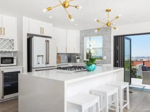 The California II- Mission Hills Hideaway Hot Tub