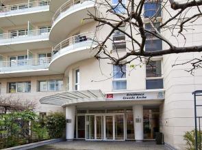Séjours & Affaires Courbevoie Grande Arche