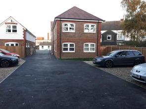 RentUnique St Georges 2x 2 bed amazing apartments moments from centre