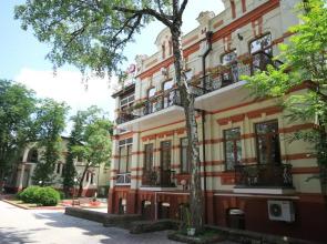 Шаляпинъ (Кисловодск)