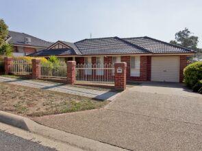 Modern Townhouse – Spa and Comfort