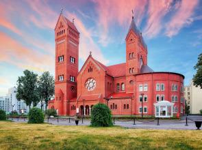 Apartments on 53 Nezavisimosti Avenue