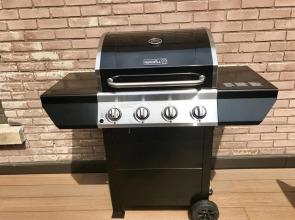 MTLVacationrentals-The MTLVR Kisses