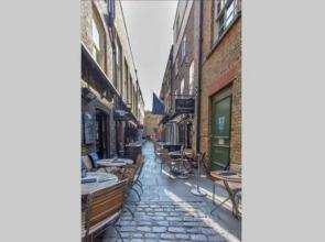 Heart of Mayfair - Stunning Apartment