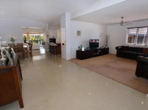 Okinja 31 Holiday House