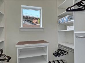 Stroll to the Troll Townhouse - Three Bedroom Home with Fireplace