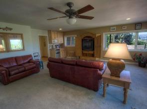 Cold Creek Lakeview Lodge by Lake Tahoe Accommodations