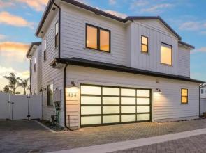 Mediterranean Modern Steps to Beach Dining w Spa