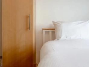 Large & Central 2BD Flat - Tower Hill