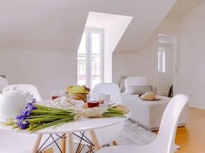 Alfama 12 by Lisbon Inside Out