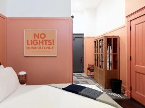 The Chicago Hotel Collection - Wrigleyville