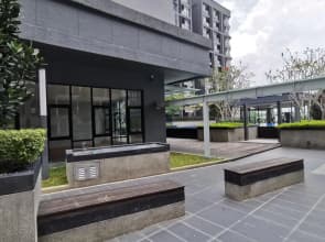 HIJAU Geniehome 2BR Free 99mbps WIFI and Carpark at Utropolis Shah Alam