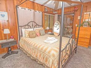 1198 Carson Avenue By Redawning