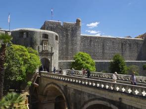 Old Town Center Studio Apartments