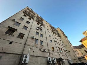 Kajaznuni Street, 3 bedrooms Luxury & Unique apartment QA444