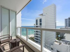 Studio At Sorrento S- Fontainebleau Miami Beach 1 Bedroom Home by RedAwning
