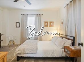 Cozy Plaza Hideaway Queen Bed Fast Wifi N40-1