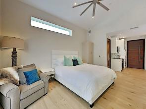 1569lorr Studio Bedroom Home