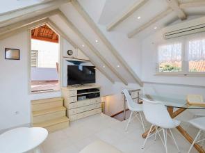 Hedera Estate, Hedera A22