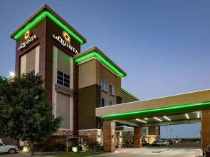 La Quinta Inn & Suites Tulsa - Catoosa